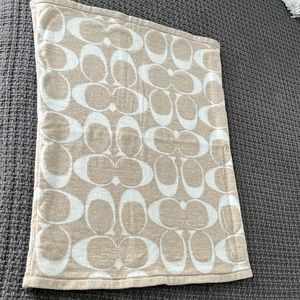 Used Coach neck warmer! Very warm and stylish.